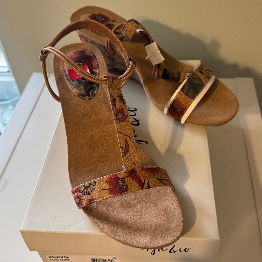 Style & Co Floral Print Cork Wedge Sandals - Picture 2 of 5